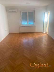 SAJAM 40m2 DVOSOBAN, NOV, UKNJIŽEN