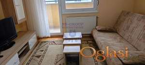 Izdaje se lepa garsonjera na Somborskom Bulevaru