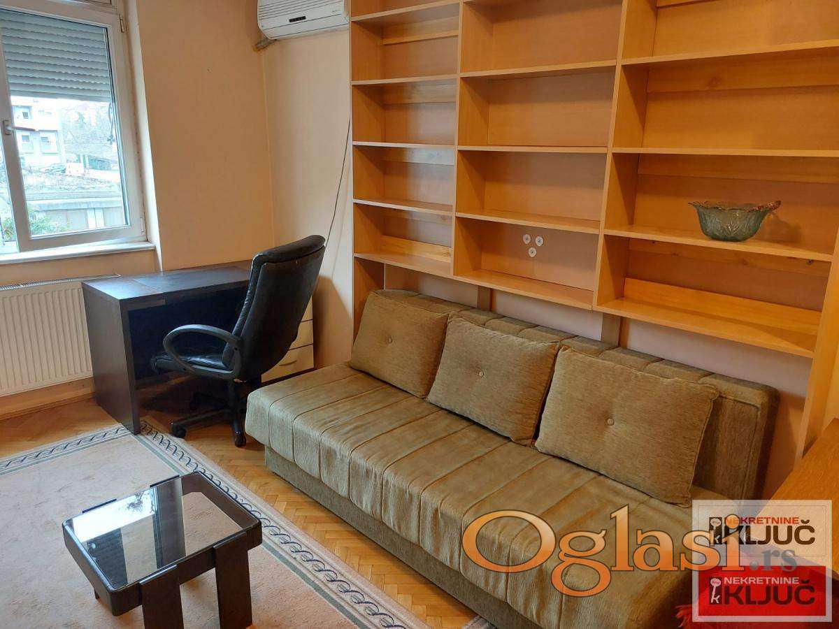 квартира-студия в Грбавице, Нови Сад, 25 m², 1 этаж — фото
