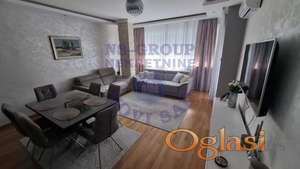 Izdaje se stan od 70m² na odličnoj lokaciji, u blizini Sajma i Železničke stanice
