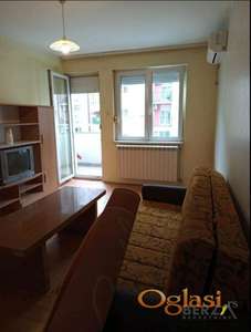 NAMEŠTEN DVOIPOSOBAN STAN NA NOVOJ DETELINARI