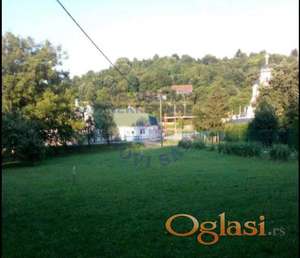 Odličan plac u Paragovu!