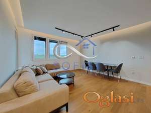 Novi Sad, Bulevar Evrope - Namešten dvoiposoban stan sa garažnim mestom ID#1602