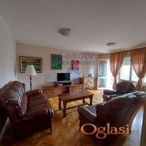 Spratna kuca u centru Sremske Kamenice 112m2