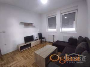 NOVI SAD - PODBARA - 45m2 - 400 evra
