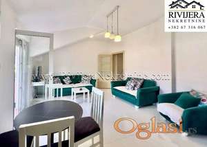 Na prodaju dvosoban stan Tivat Centar