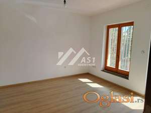 Izdaje se nova lux kuća na Avijatičarksom naselju ID#6381