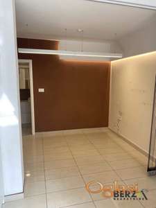  ODLIČAN ULIČNI LOKAL OD 45 M2 NA VRLO PROMETNOM MESTU, NOVA DETELINARA