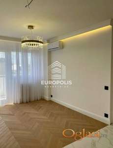 Vračar, lux renoviran stan, terasa 8 m², lift ID#10335