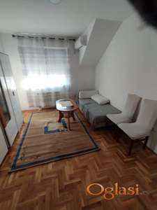 Namešten noviji jednoiposoban stan 38m2 ,gas grejanje - Heroja Pinkija