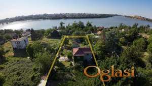 Ekskluzivna nekretnina sa jedinstvenim pogledom na Dunav, Petrovaradinsku tvrđavu i tri mosta u Novom Sadu!