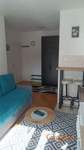 Izdajem odlican stan na atraktivnoj lokaciji -VLASNIK