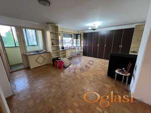 - komforan dvosoban 59m2 - Bulevar Oslobo]enja -