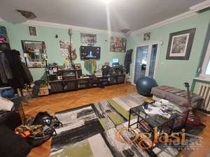 KUĆA - SREMSKA KAMENICA - SREMSKA KAMENICA - 230m2 - 247200 evra