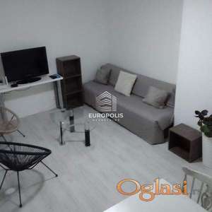 Šumadijski Trg, Banovo Brdo, Čukarica ID#8870