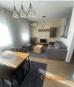 ODLIČAN STAN,TOP LOKACIJA