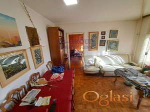 Prostran šestosoban stan na Novom Naselju -111m2