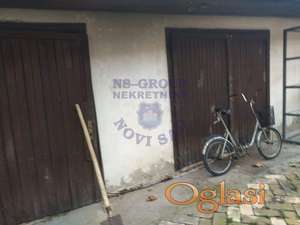 U centru Bačke Palanke, na odličnoj lokaciji, nalazi se ova nekretnina.