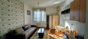 ODLICNA GARSONJERA NA BULEVARU EVROPE