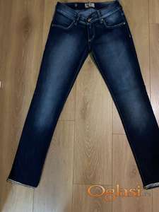 Nove farmerke S sa cirkonima