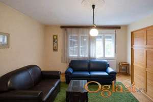 Trosoban stan u ulici Zmaja od Noćaja, Dorćol 94m2