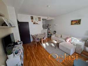 Svetao dvosoban stan sa terasom, Vojvode Vlahovića ID#9144