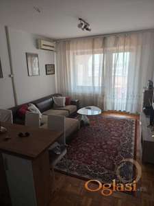 DVOSOBAN NAMEŠTEN STAN, SAJAM