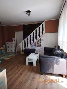 Odlična porodična kuća u Titelu