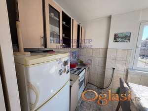 Predstavljamo vam komforan dvosoban stan na Bulevaru oslobođenja