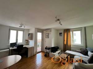 🏡 Izdaje se stan na Vračaru – 55m² sa garažom