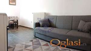 Izdaje se jednoiposoban stan površine 37m² u blizini Sajma.