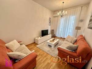 * Novi Sad - Bulevar Oslobođenja * pet friendly