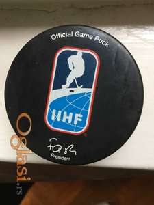 Hokejaski pakovi sa IIHF prvenstva