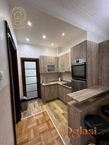 Izdaje se renoviran stan u centru Dorćola – odlična lokacija, prvi sprat