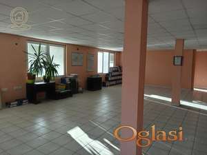 Izdavanje poslovna zgrada Zemun Plavi horizonti – 830 m², prodajno-izložbeni prostor + magacin, odlična lokacija