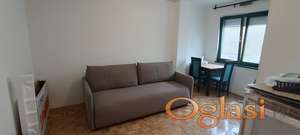 Izdajem jednoiposoban stan, povrsina 32 kvadrata