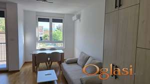 Izdaje se stan na Telepu, površine 32m2, useljiv odmah