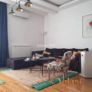 Novo, trosoban stan sa garažom