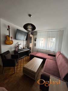 Kompletno renoviran i namešten! Adamovićevo naselje - Braće Krkljuš