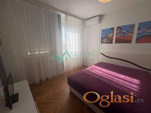 Hitna prodaja stana na Grbavici ( Šifra: 1004749) 