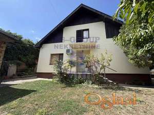 Fantastična prostrana kuća u Veterniku!