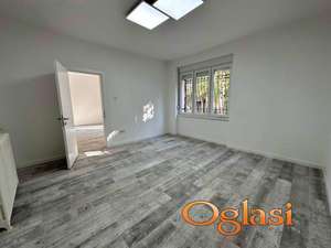 Izdavanje poslovnog prostora Centar Novi Sad  Spens, 105m2