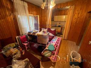 Spratna kuća u Kaću