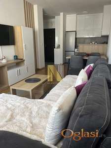 MODERAN JEDNOIPOSOBAN STAN 41m2 – NOVA ZGRADA, TIH I SVETAO, SALAJKA