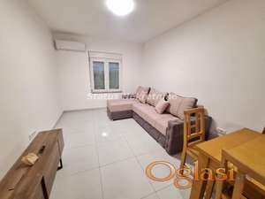 NOV NAMEŠTEN DVOSOBAN STAN 45M2 PETROVARADIN-CENTAR 400EU