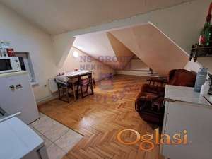 561470-Jednoiposoban-30m2-Socijalno