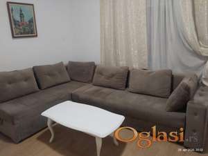 JEDNOIPOSOBAN U CENTRU GRADA KOD GONDOLE