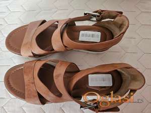 Nove ženske kožne sandale marke Sofft br.41