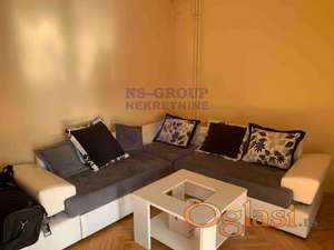 Na prodaju dvosoban stan na izuzetnoj lokaciji