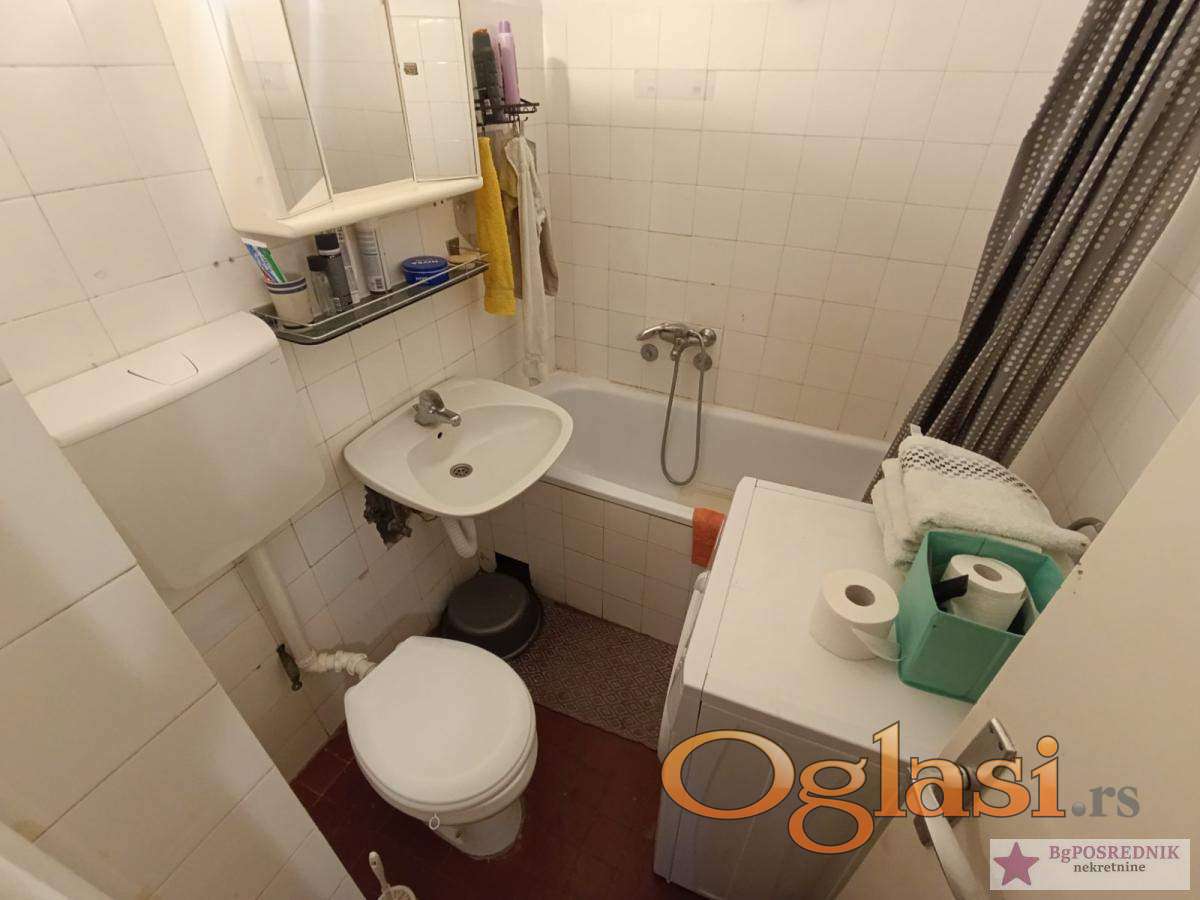 Voždovac, Banjica, Crnotravska, 54m2 — fotografija
